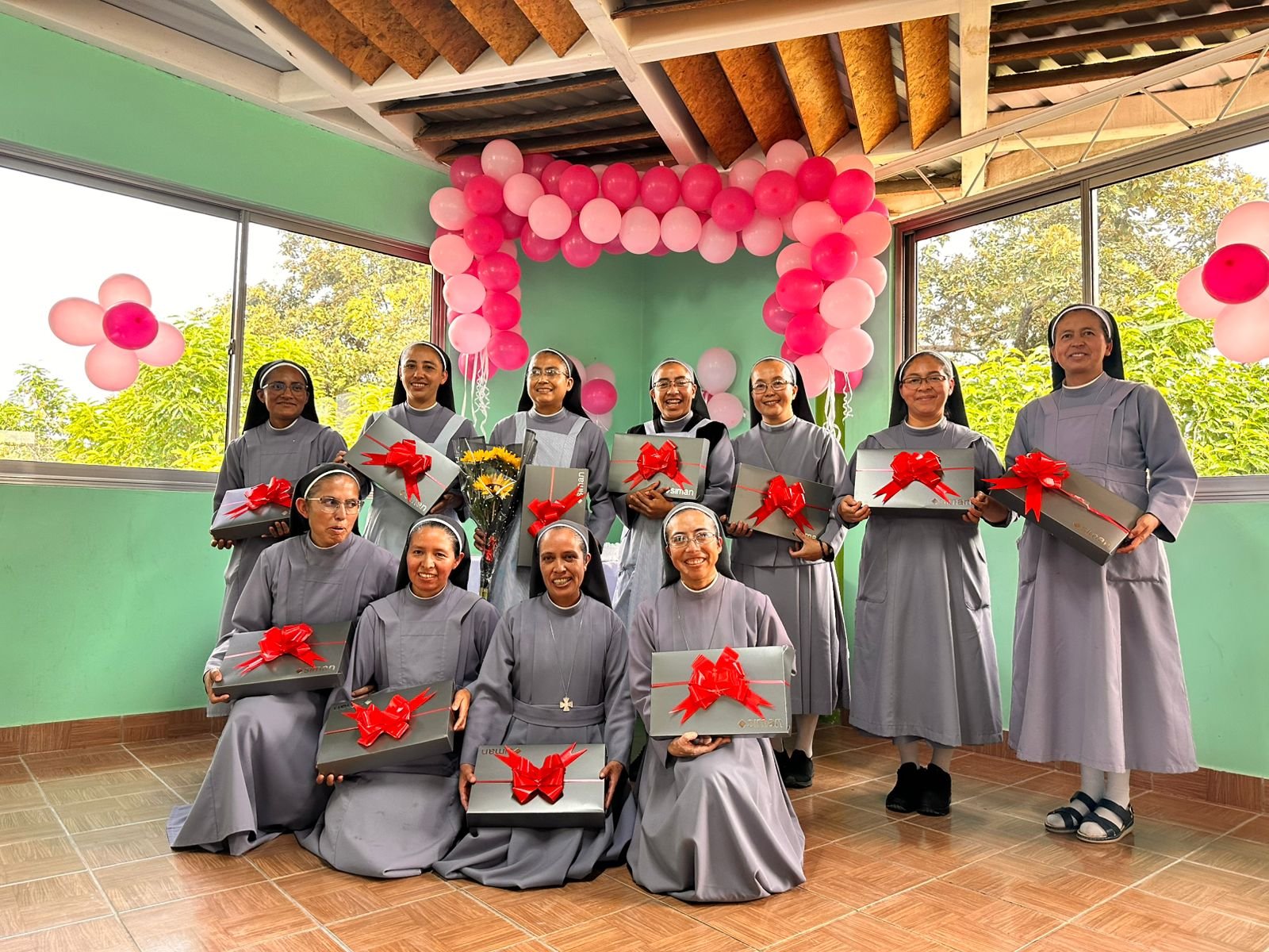 Illustration of students and learning, representing the Honduras mission